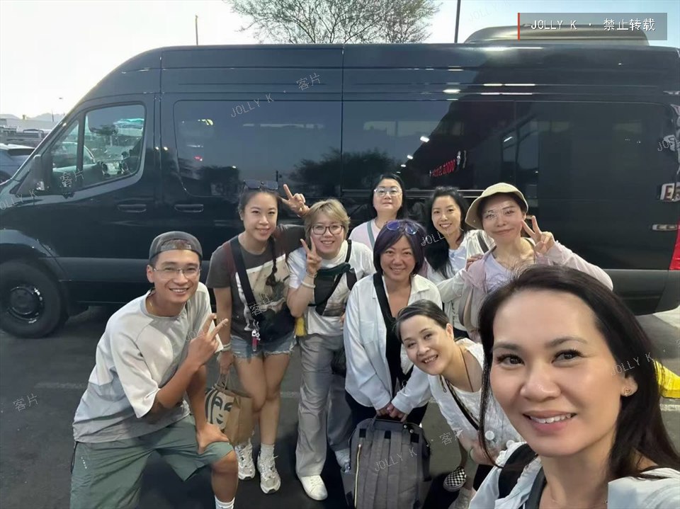 旅途出发 · 小团合影